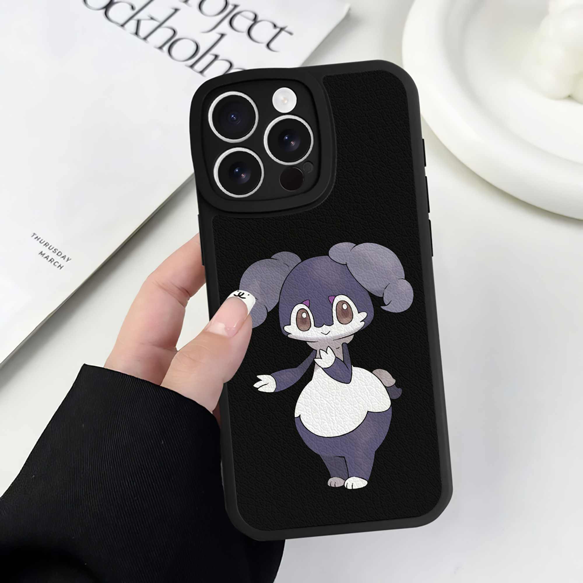 （画像用） ポケットモンスター Pokémon 【iPhone 16シリーズ対応】シリコンスマホケース（レザー調） 材質：シリコン